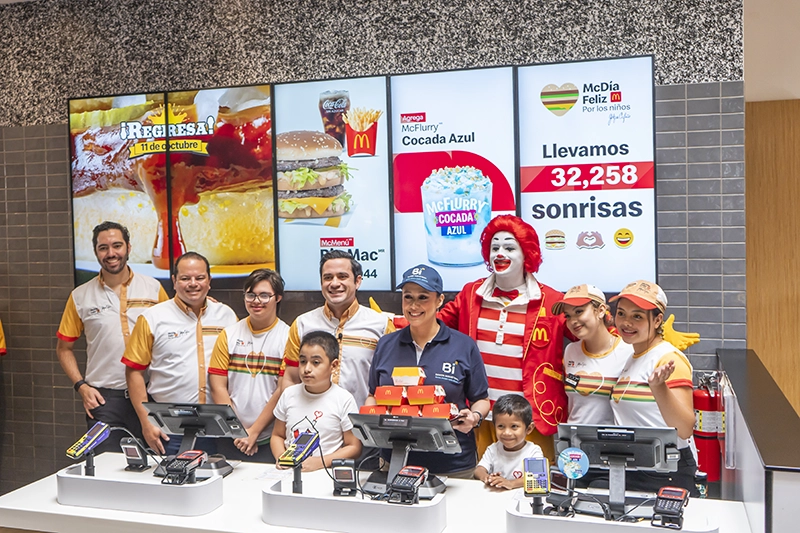 091024_McDíaFeliz_Mc100_9